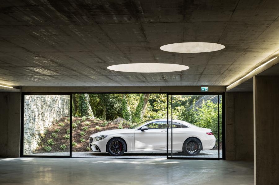  Mercedes-AMG S63 4Matic+ Coupe (C217) 2017 года  (WW) (фото 14 из 17)